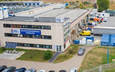 Top 7 tehnologii și categorii de utilaje municipale esențiale care curăță într-un mod economic și eficient localitățile