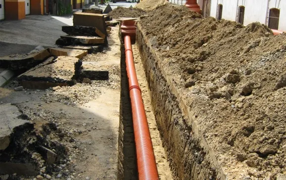 Rețelele de apă și canalizare vor fi înlocuite pe 12 străzi din oraș