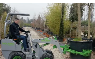 Mini-încărcător telescopic Holmac HMU 70 - pe roți sau șenilat