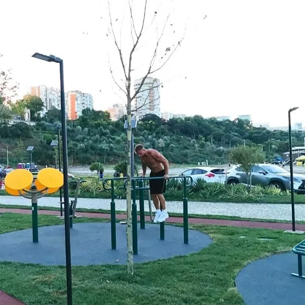 Zonele de fitness în aer liber: necesare în fiecare parc