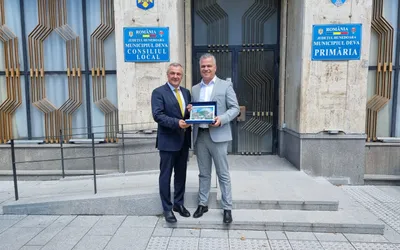 Întâlnire de lucru, la Deva, cu ministrul Dezvoltării, Lucrărilor Publice și Administrației, Adrian-Ioan Veștea