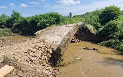 Avize pentru refacerea podului de la Minișel