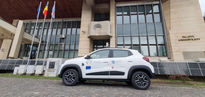 PRIMUL AUTOTURISM 100% ELECTRIC DIN PARCUL AUTO AL CONSILIULUI JUDEȚEAN MARAMUREȘ A FOST ACHIZIȚIONAT PRIN PROIECTUL „MOBI”