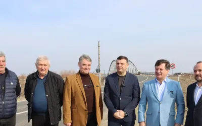 Se circulă pe un drum modernizat pe Seleuș-Șicula!