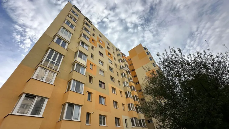 S-au finalizat lucrările de creștere a eficienței energetice a blocului 60 de pe Aleea Streiului din municipiul Deva