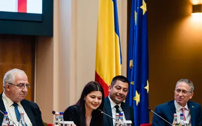 Într-o instituție publică eficientă, orice angajat știe că rolul lui principal este să ajute cetățenii