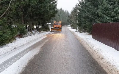 Intervenții pe drumurile județene în vederea prevenirii fenomenului de polei