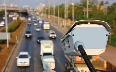 Trafic greu, buget inteligent: cum monitorizezi infrastructura rutieră a orașului tău