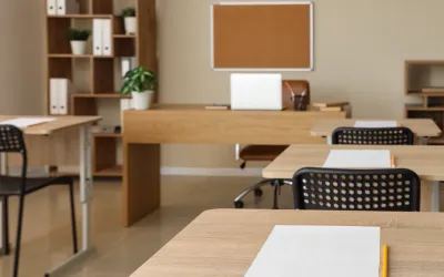 Dotarea spațiilor educaționale începe cu alegeri corecte: mobilier școlar adaptat nevoilor actuale