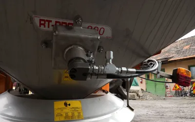 VIBROMOTOR HIDRAULIC PENTRU SARARITA