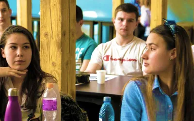 Începe derularea proiectului european „Ecoality: tineret și autorități locale împreună pentru justiția de gen și climatică”