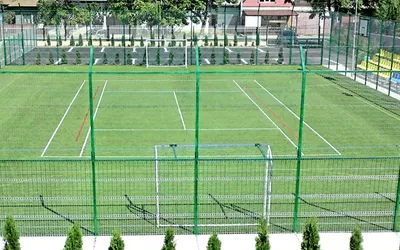 Confectii metalice - executie gard metalic pentru  terenuri de sport