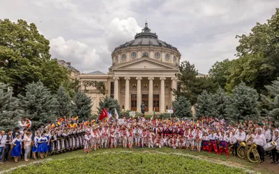 Peste 60.000 de vizitatori la Festivalul Internațional de „Folclor Muzici și Tradiții în București”