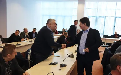 Iustin Cionca, ședință cu 45 de primării la Consiliul Județean, despre proiectele care aduc bani în Arad