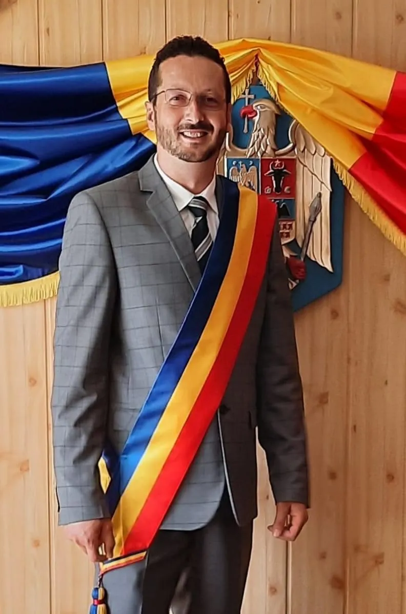 Viziune de primar: Dilertea Flaviu , primarul comunei Râu de Mori, județul Hunedoara