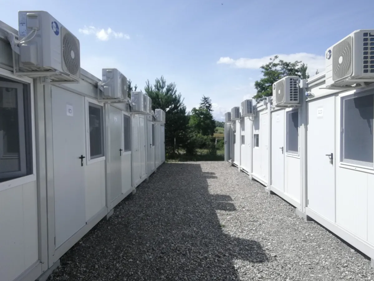 Ansamblu doua containere