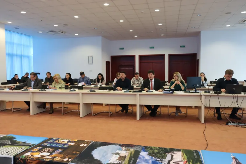 Relocări de fonduri pentru Pecica, Fântânele, Conop, Ghioroc, Peregu Mare  Șofronea și Vladimirescu