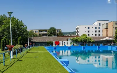 Ștrandul Municipal Deva își încheie sezonul estival pe 13 septembrie 2026
