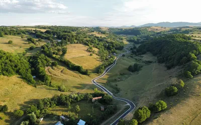 La sediul Primăriei orașului Huedin, va avea loc ceremonia ocazionată de finalizarea lucrărilor proiectului \"Modernizare drumuri în Cetatea Veche din orașul Huedin”