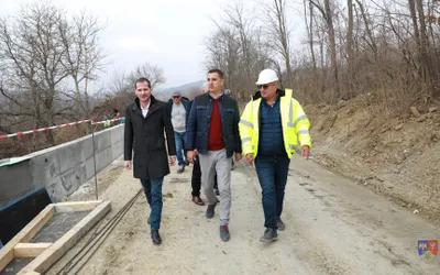 Lucrările de amploare de pe DJ 205E Vidra – Vizantea Livezi – Câmpuri avansează în ritm  susținut