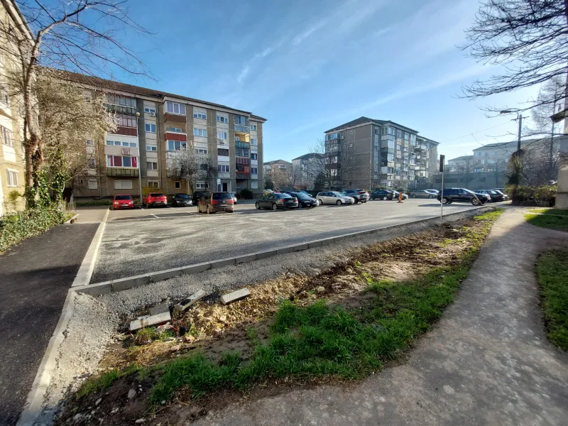 Noi locuri de parcare amenajate pe străzile Cazaban și  Ardealului