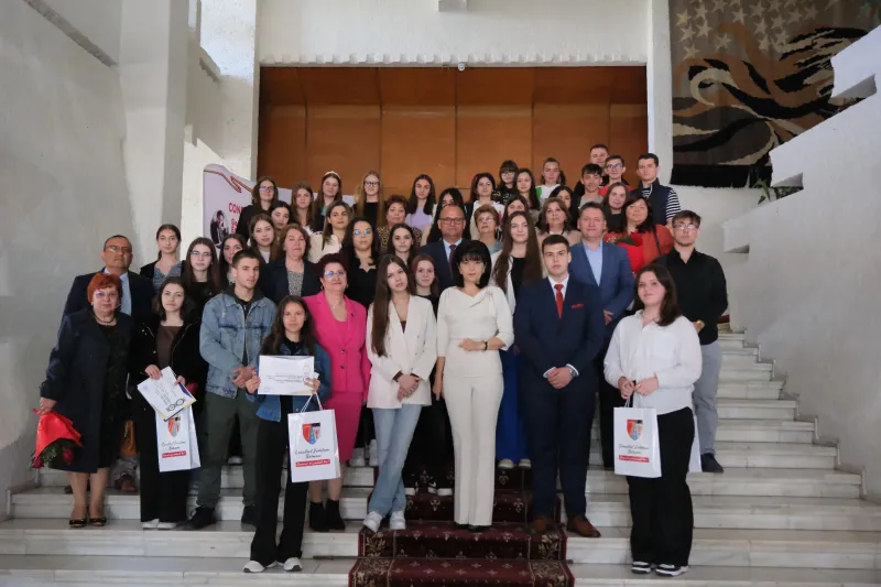 Premii pentru cei mai buni elevi contabili