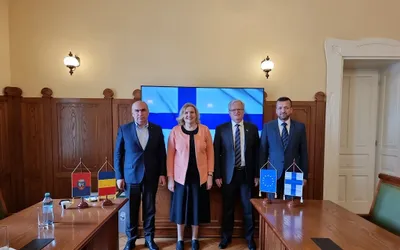 Prezent la Oradea, ambasadorul Finlandei în România laudă municipalitatea pentru dezvoltarea orașului