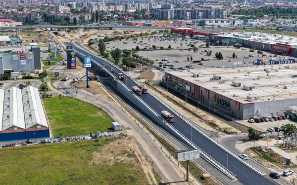 Ultimul strat de asfalt a fost așternut pe pasajul suprateran de pe Calea Aradului (zona ERA)
