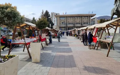 Târg de Mărțișor la Deva, pe platoul din fața Centrului Cultural ,,Drăgan Muntean”– din 24 februarie