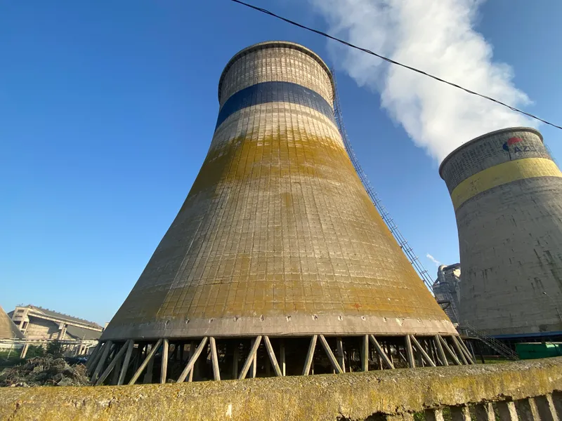 Măsuri pentru demolarea turnului de răcire apă al AZOMUREȘ