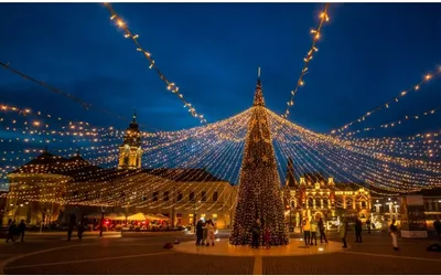 Start la Târgul de Crăciun: se aprind luminile de sărbători în  Oradea