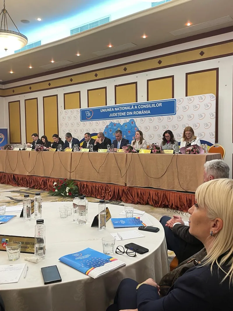 Vicepreședintele Consiliului Județean Vrancea, Ionel Cel-Mare, prezent la  Adunarea Generală a UNCJR