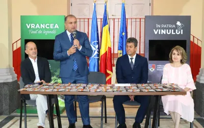 41 de elevi din mediul rural din Vrancea, recompensați pentru performanțele la Evaluarea Națională