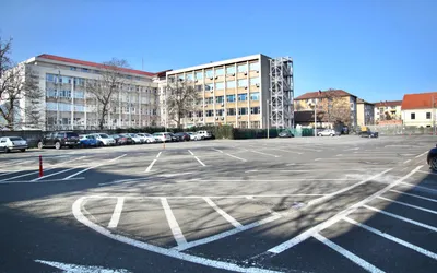 Parcare cu plata automată a tichetului, pentru fluidizarea traficului