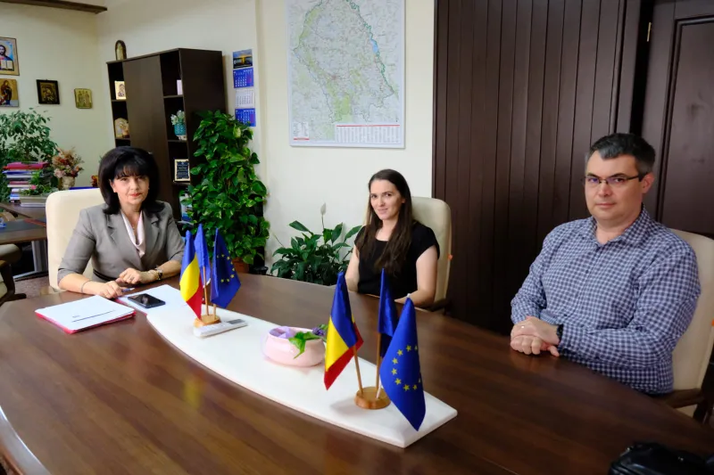 Medic specialist în neurologie pediatrică, angajat la Spitalul  Județean