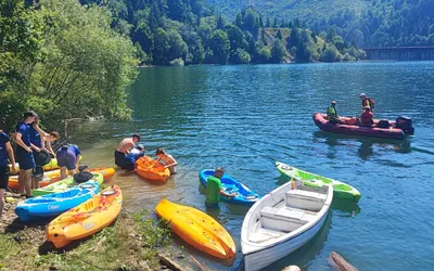 Prima mare acțiune de ecologizare a Lacului Floroiu