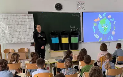 Polițiștii locali din Baia Mare îi învață pe cei mici să protejeze mediul înconjurător