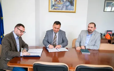 Consiliul Județean Harghita și Universitatea Sapientia încheie parteneriat pentru stagii de practică în Comunicare și Relații Publice