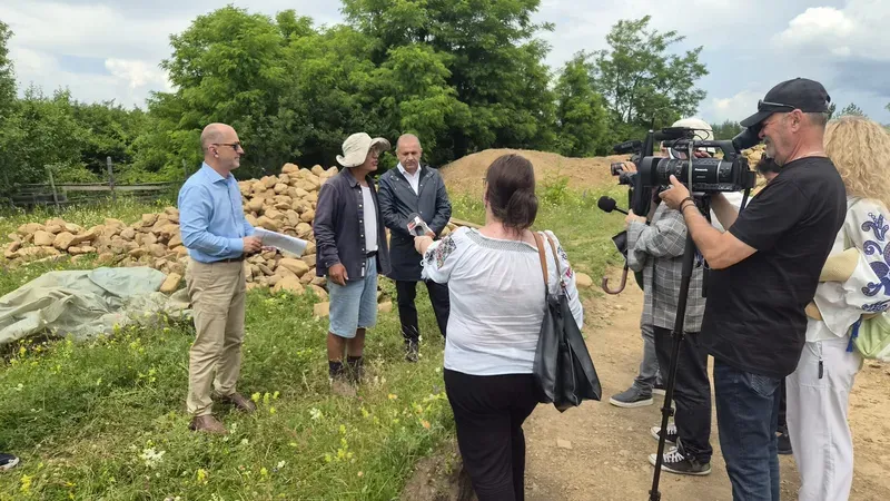 Tumul de 3.500 de ani descoperit în Vrancea va fi inclus în circuitul turistic al județului