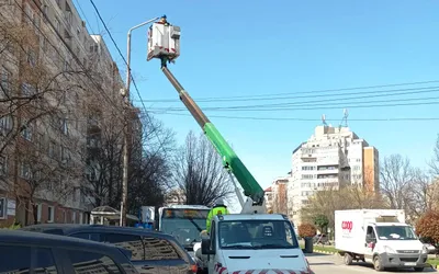 Primăria Oradea eficientizează sistemul de iluminat public: 832 de corpuri de iluminat pe sodiu au fost deja înlocuite cu corpuri  LED