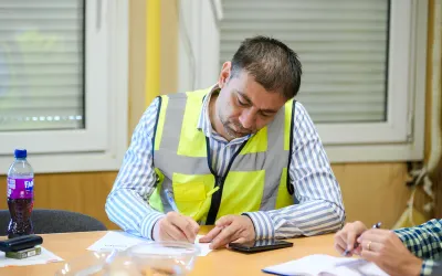 Consiliul Județean Maramureș realizează rută provizorie peste râul Lăpuș pentru locuitorii din Cătălina și Coltău