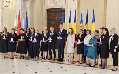 Centrul Școlar „Constantin Păunescu” din Recaș, distins cu „Meritul pentru Învățământ în grad de Cavaler”