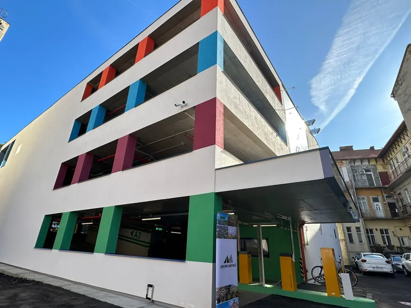 O nouă parcare supraetajată pusă la dispoziția orădenilor în zona  centrală, pe strada Iosif Vulcan