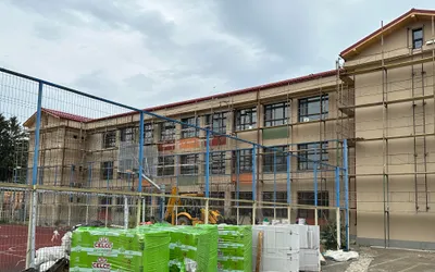 Lucrările de reabilitare și modernizare a Școlii Gimnaziale ,,Andrei Șaguna” Deva avansează!