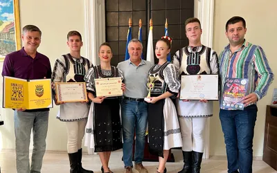 Întâlnire cu membrii Ansamblului Folcloric Silvana