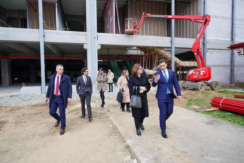 Comisarul european pentru transport, Adina Vălean, pe șantierul de la Aeroportul Internațional Maramureș