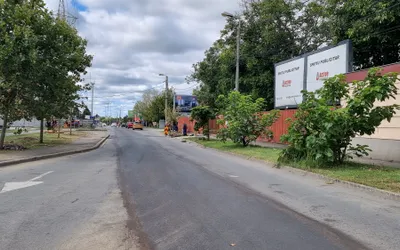 A fost reluată circulația pe str. Oneștilor. Constructorul a finalizat  lucrările de înlocuire a magistralei de termoficare