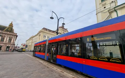 A fost aprobat proiectul pentru achiziția prin PNRR a șapte tramvaie și 45 de stații de încărcare electrice