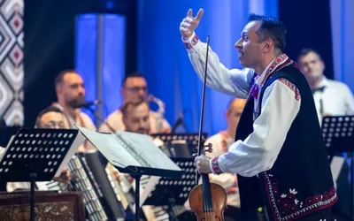 „România ne unește”, spectacol inedit de muzică folclorică