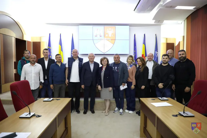 Finanțări nerambursabile acordate de Consiliul Județean pentru 15 proiecte  dedicate tinerilor